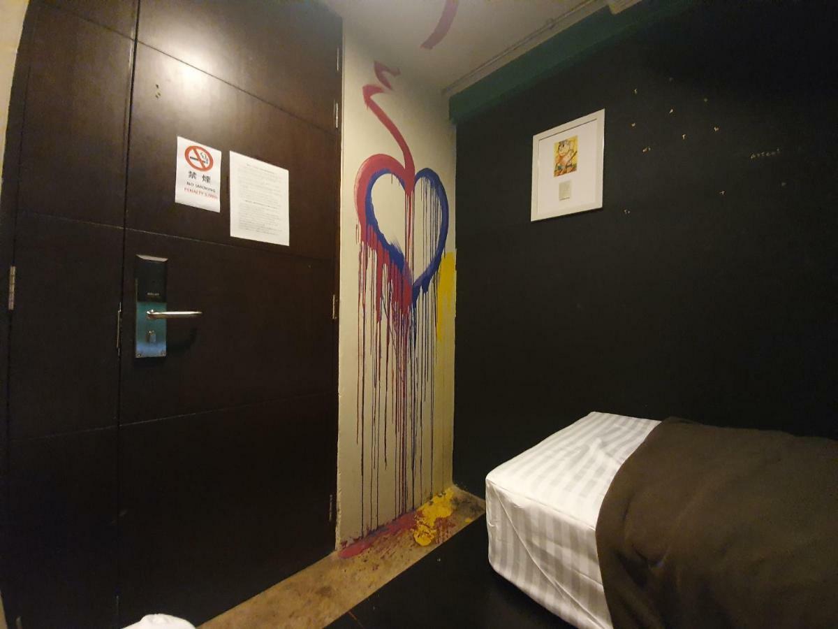 Silom Art Hostel Bangkok Exterior foto